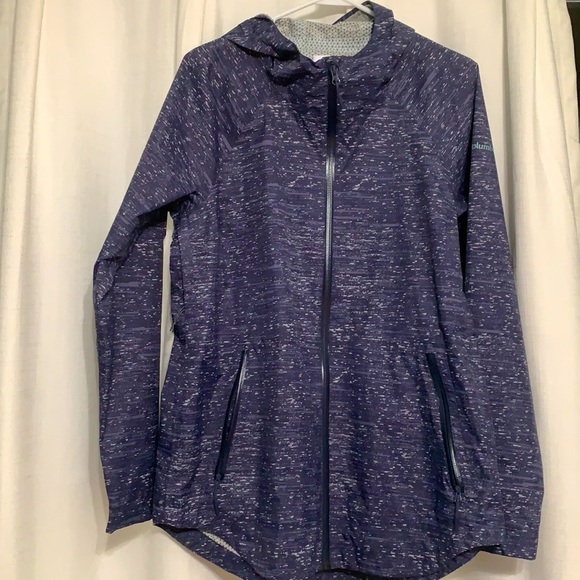 Columbia Rain Jacket with adjustable sleeves - Picture 3 of 5